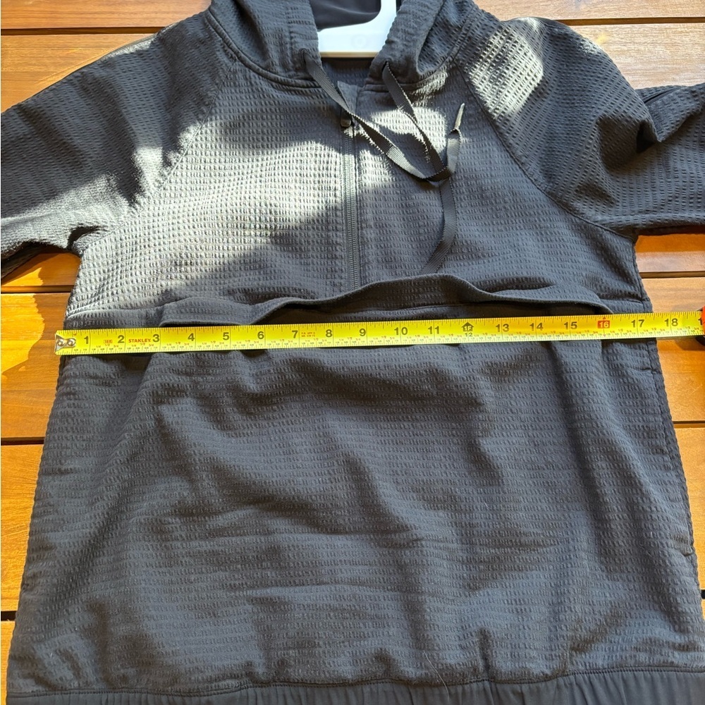 Black Lululemon Hoodie Quarter Zip Women’s Size Small? - Picture 9 of 10